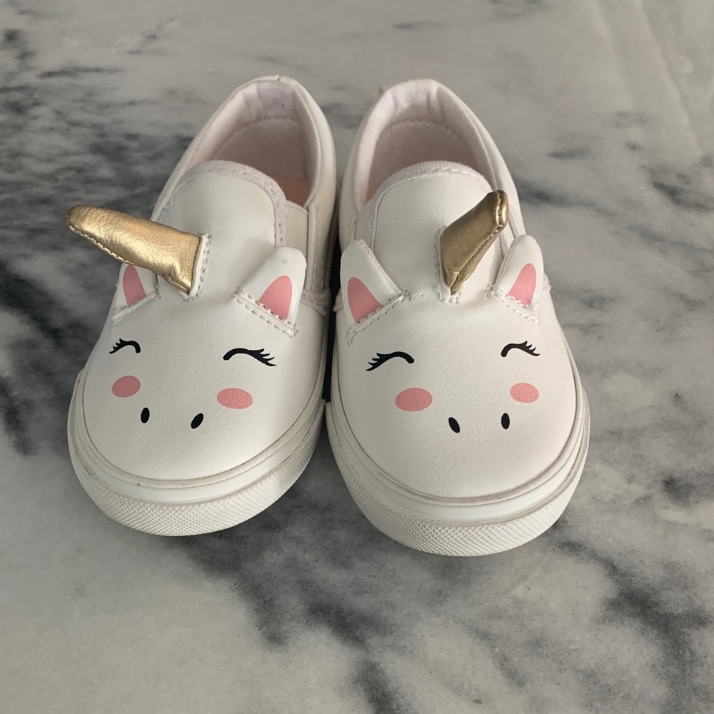 Old Navy Unicorn Sneakers Sz. 6 pink/white/gold